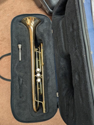 Getzen 400 series trumpet - series, w/