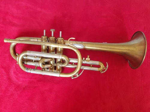 Pre owned vintage getzen - vintage,